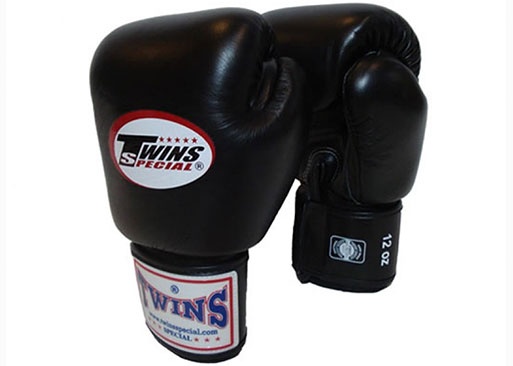 BGVL-3 для муай-тай черные в Омске по цене 5990 ₽ в категории боксерские мешки и груши Twins