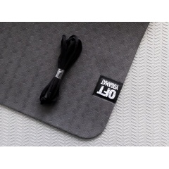 Original FitTools 6 мм двухслойный серый FT-YGM6-2LT-BLACUP-GY из каталога ковриков для йоги и фитнеса в Омске по цене 1620 ₽